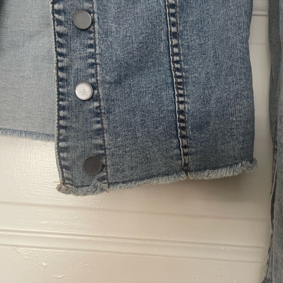NWOT KUT from the Kloth Denim Jacket with Fringe detail | Size Small - Picture 4 of 12